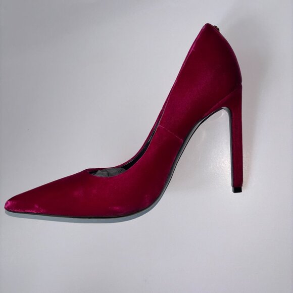 TOM FORD velvet heels, size 6.5. Full set in great condition - Picture 9 of 9
